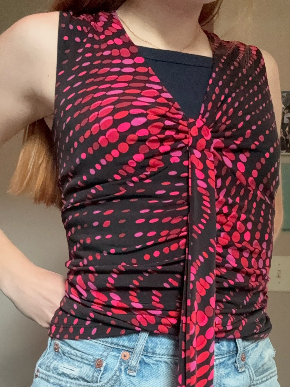 Y2K vintage Sleeveless Twist-Front V-Neck Top in Black and Fuchsia Dot Print